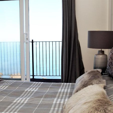 Villa Ocean Breeze Ilfracombe Exterior foto