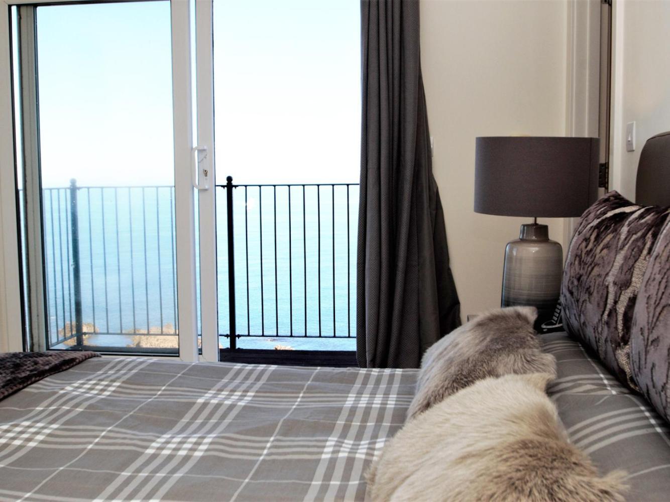 Villa Ocean Breeze Ilfracombe Exterior foto